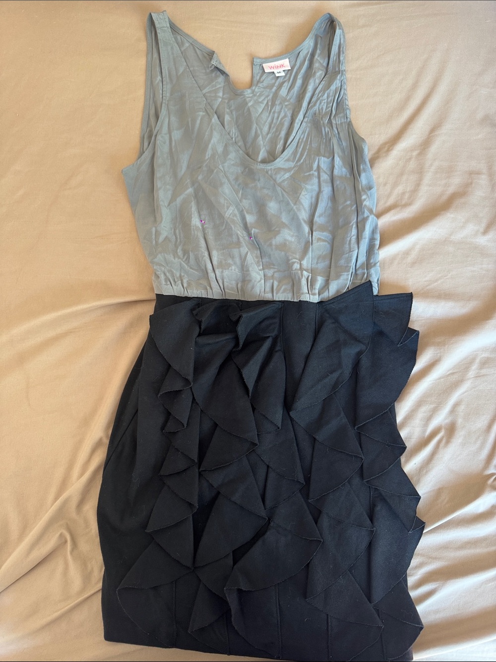 Wink Two-Tone Mini Dress in Light Gray and Black run small it’s a M but it’s a S